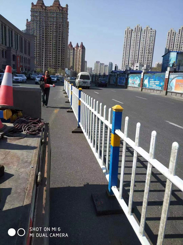 铁艺护栏